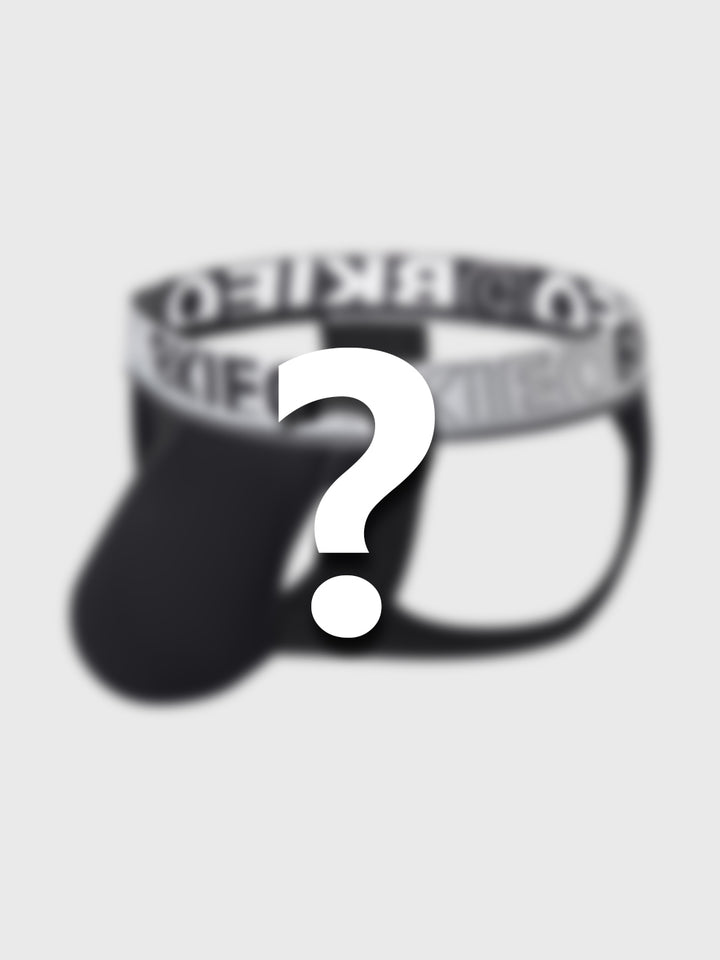 ملابس داخلية مفاجئة بحقيبة فسيحة