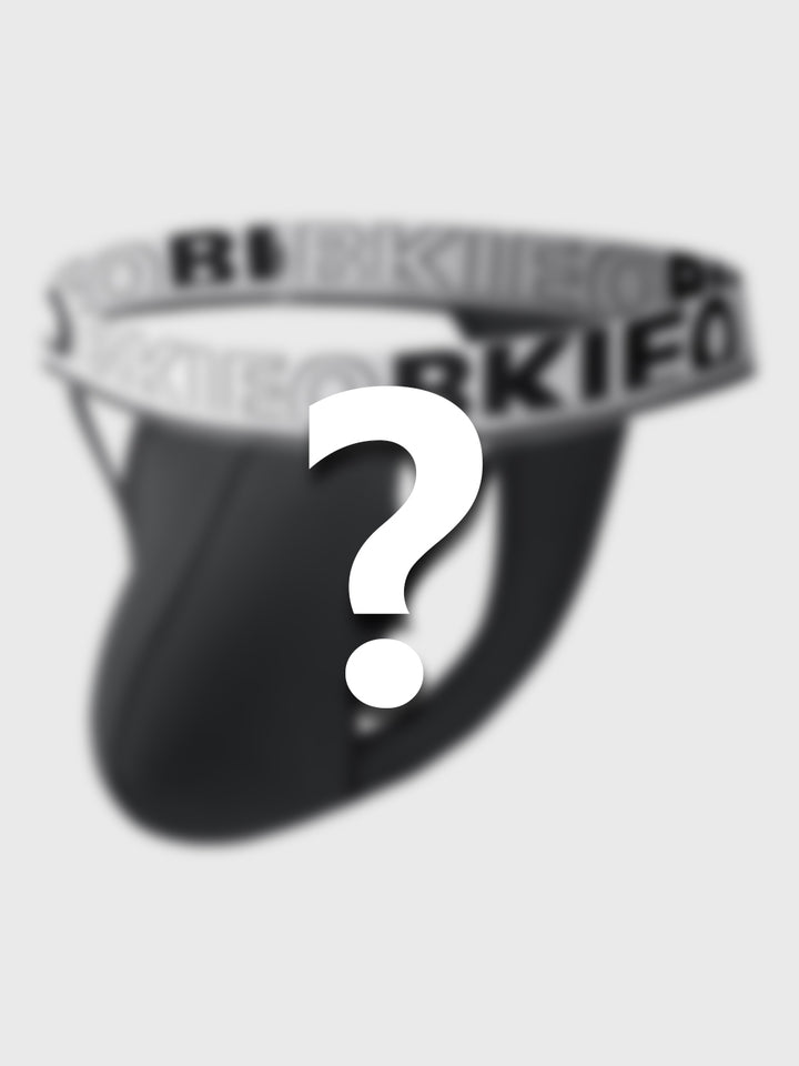 ملابس داخلية مفاجئة بحقيبة فسيحة